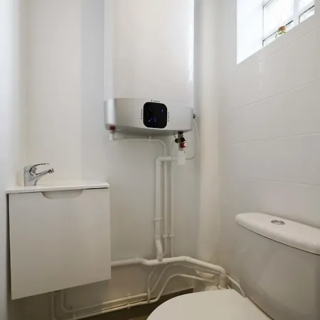 Modern Bright In 404 Apartman *