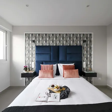 Modern Bright In 404 Apartman
