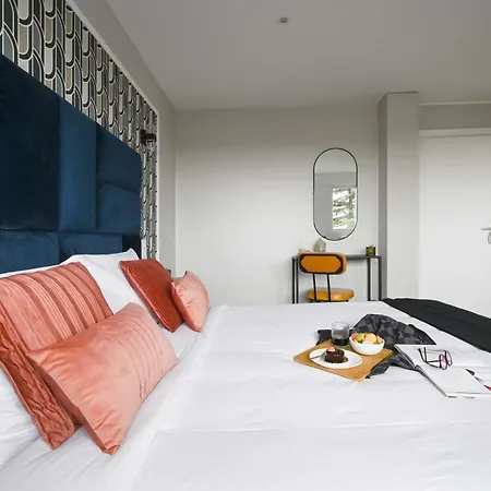 Modern Bright In 404 Apartman *