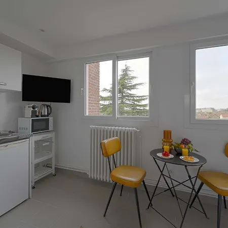 Modern Bright In 404