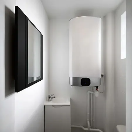 Modern Bright In 404 Saint-Maur-des-Fossés